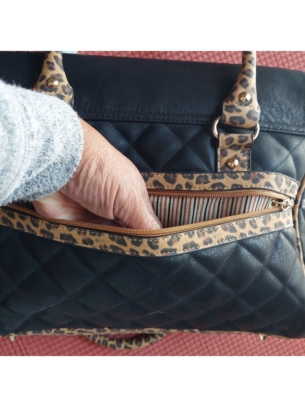 Joanel Quilted & Plain Black & Faux Leopard Trim Handbag (Large) - Picture 4 of 16